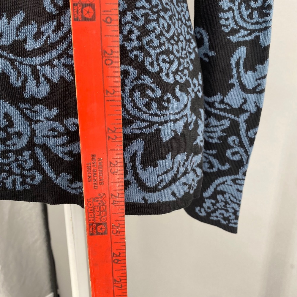 Peruvian Connection Blue Floral Jacquard Damask Cardigan XS
Mandarin Collar - Picture 8 of 11